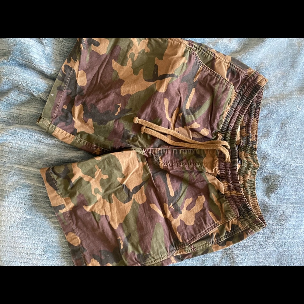 Vans 7” Camo Shorts